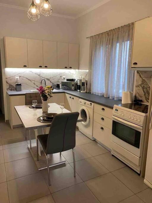 D & A House 150M From Chalandri Metro Station Apartment Атина Екстериор снимка